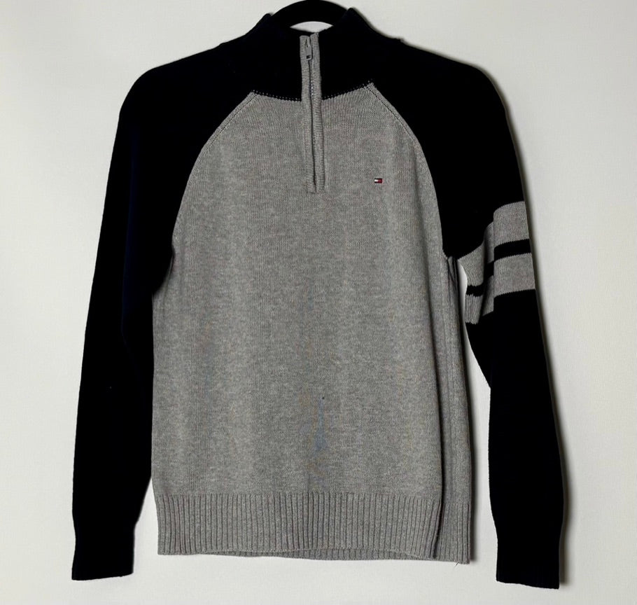 Tommy Hilfiger peysa (M)