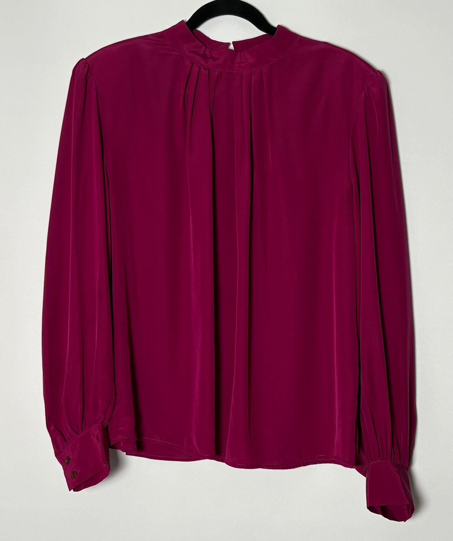 Fjólublá blússa (M/L)