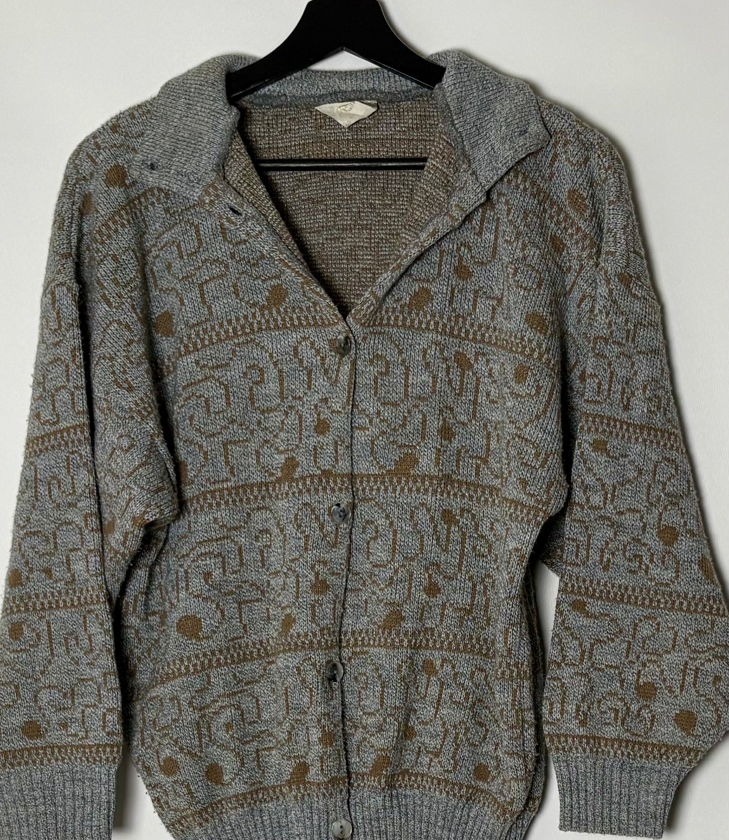 Label knitwear peysa (M)