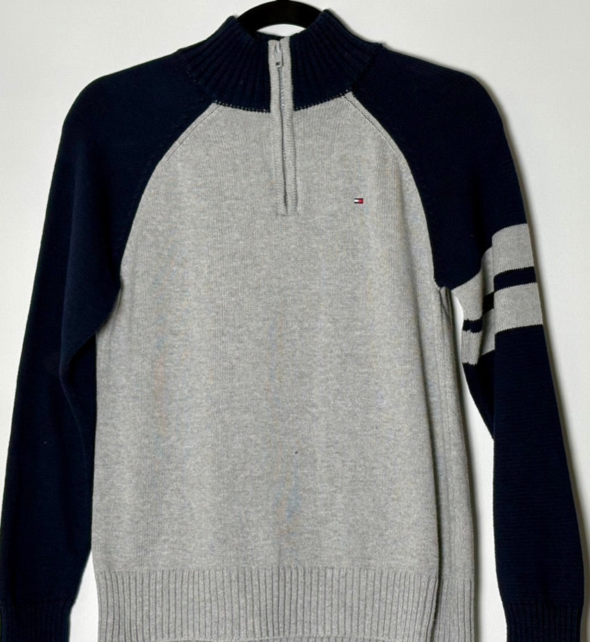 Tommy Hilfiger peysa (M)