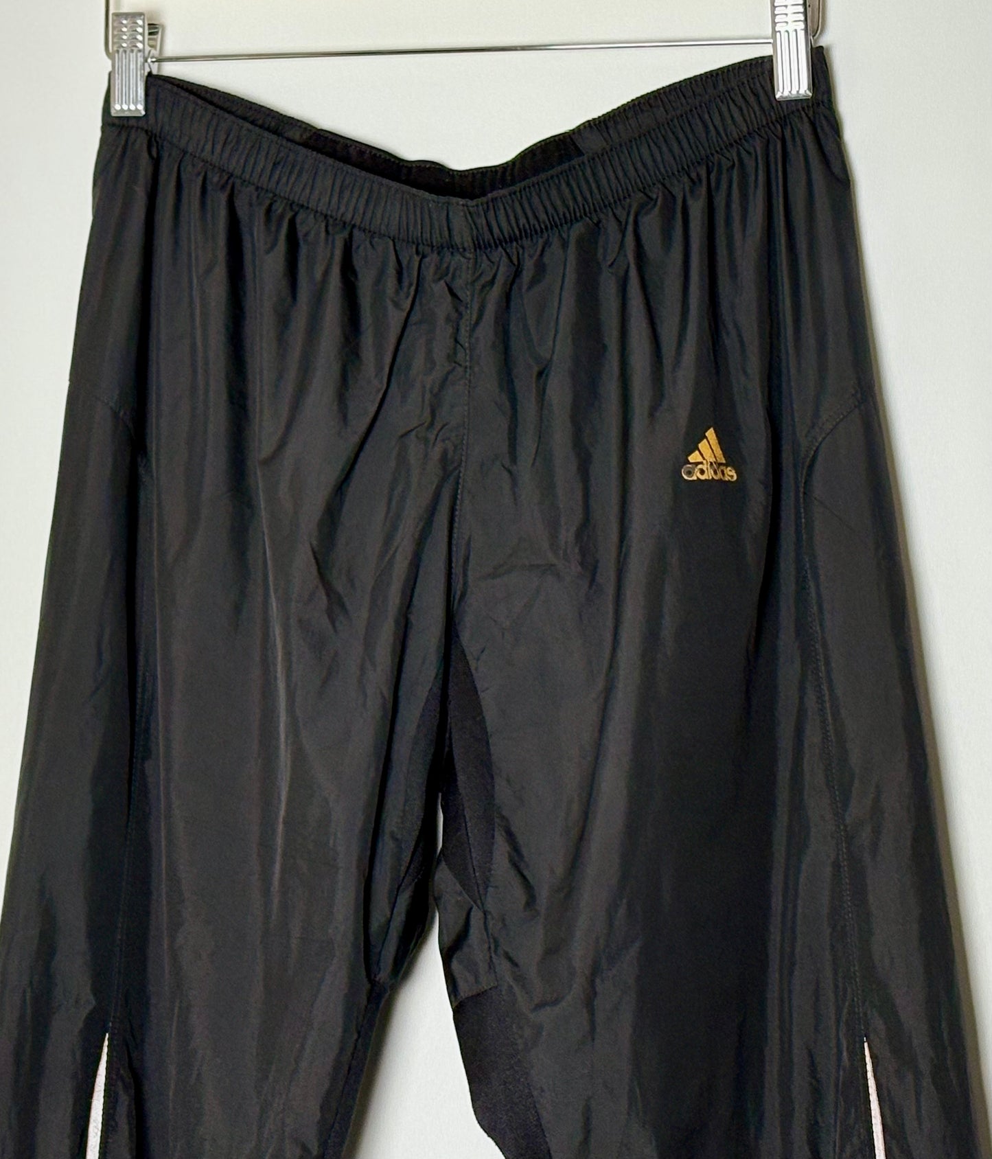 Adidas buxur (M)