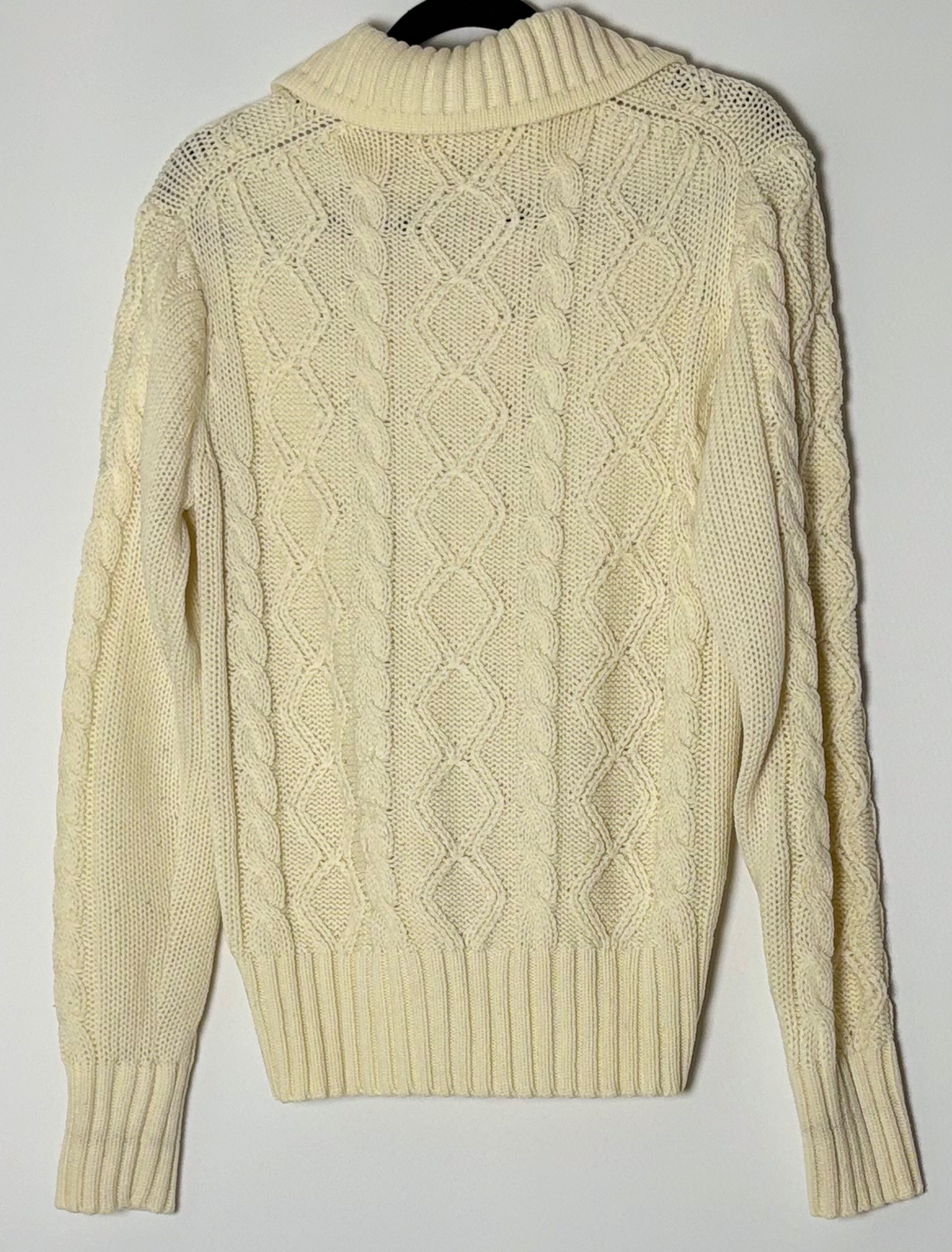 Vintage rennd peysa (L)