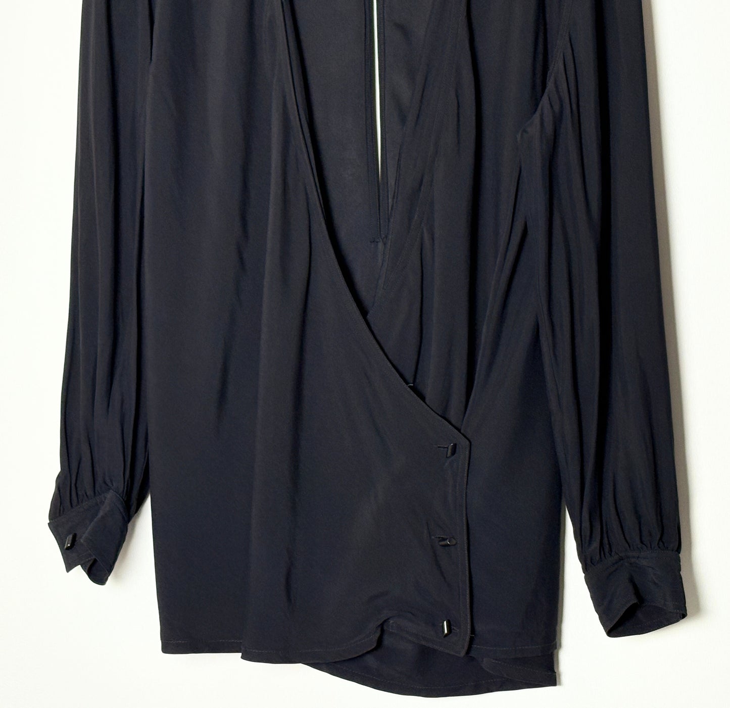 Vintage svört blússa (M)