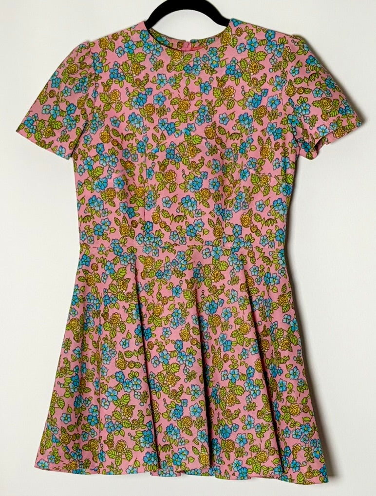 Vintage blómakjóll (M)