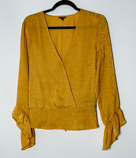 Guess toppur (L)