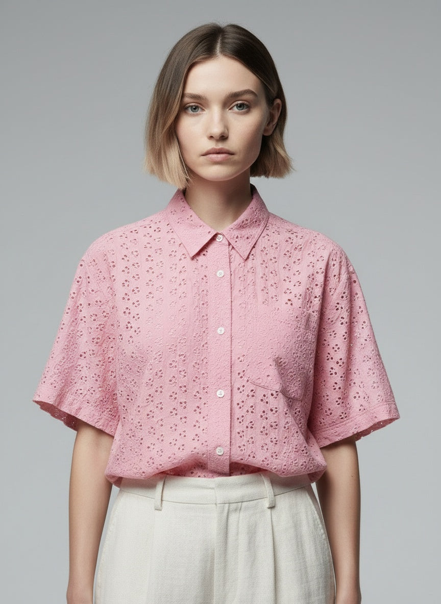 Close-up of the model wearing Reclaimed Vintage skyrta (M)