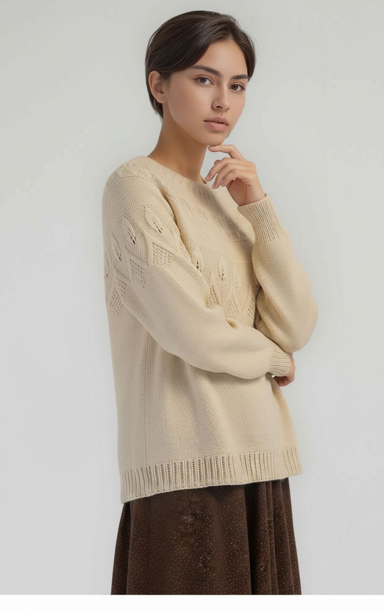 Beige glimmerpeysa (L)