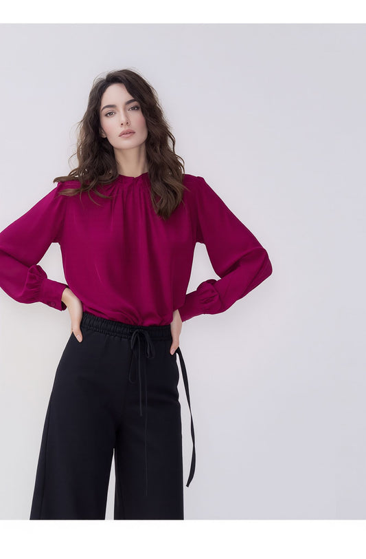Fjólublá blússa (M/L)