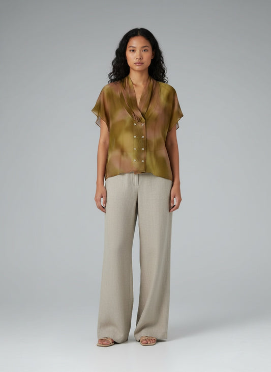 Full body view of the model wearing Vintage gegnsæ blússa (M)