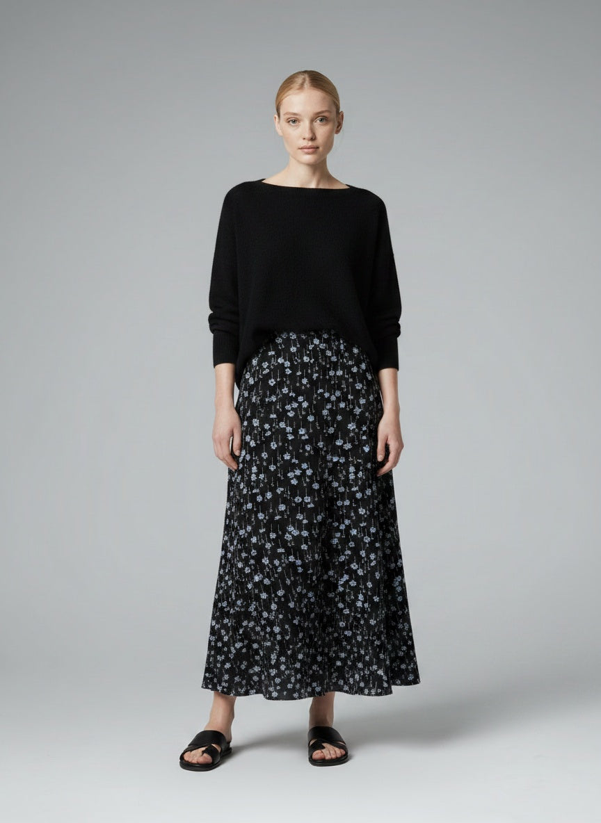 Full body view of the model wearing Sag Harbor pils (M)