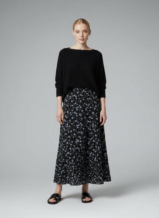 Full body view of the model wearing Sag Harbor pils (M)
