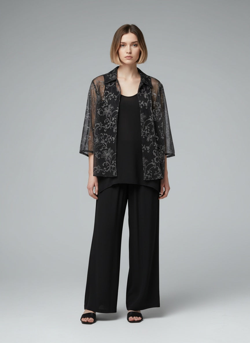 Full body view of the model wearing Amiable toppur (M)