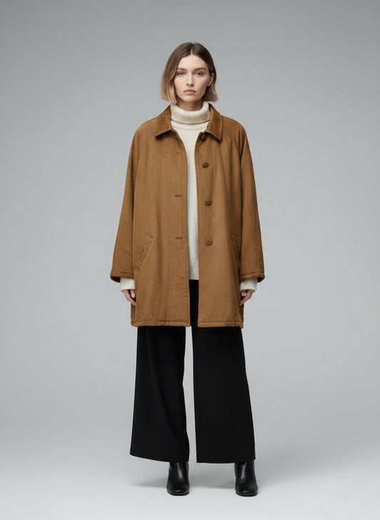 Full body view of the model wearing Vintage jakki (M/L)