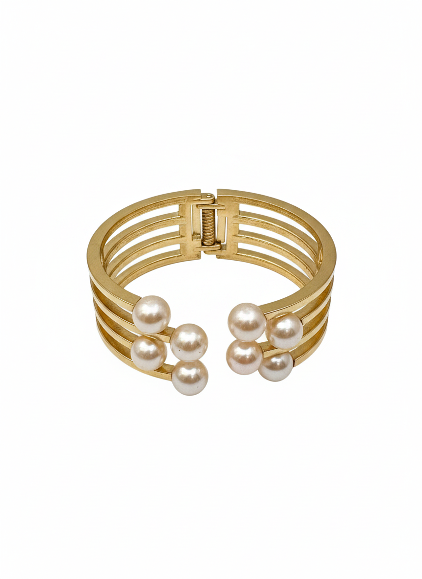 Gyllt vintage armband með perlum